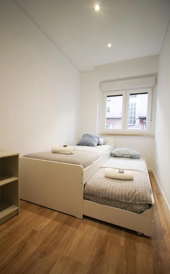 Oriente Dna Studios X Lissabon Apartment