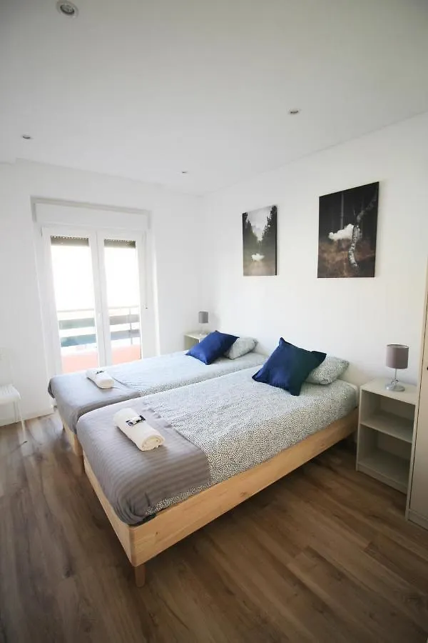 Oriente Dna Studios X Lisbon Apartment